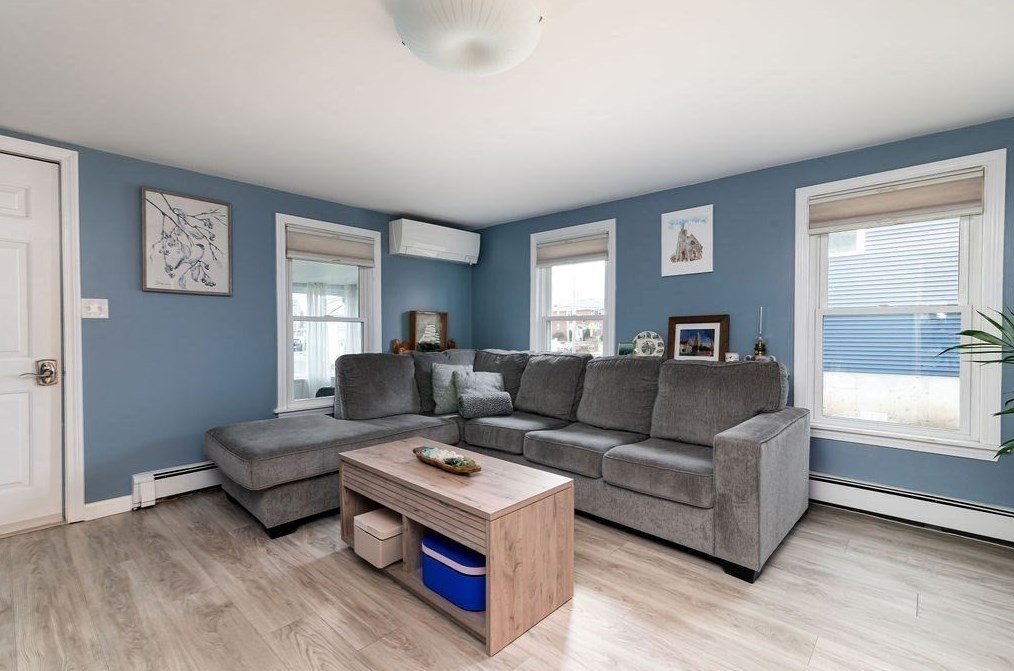 89 Post Island Rd, Quincy MA  02169-2643 exterior