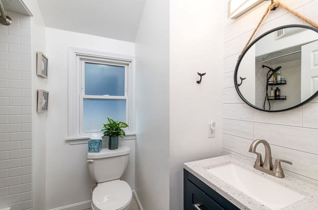 89 Post Island Rd, Quincy MA  02169-2643 exterior