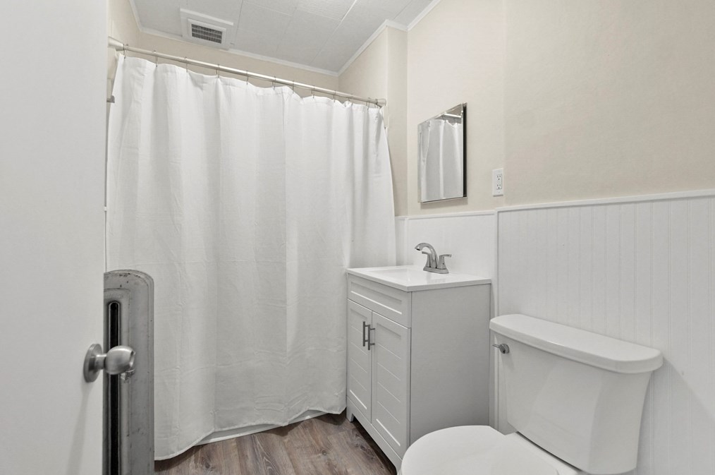 67 Hawthorn St, Lowell MA 01851-3615 exterior