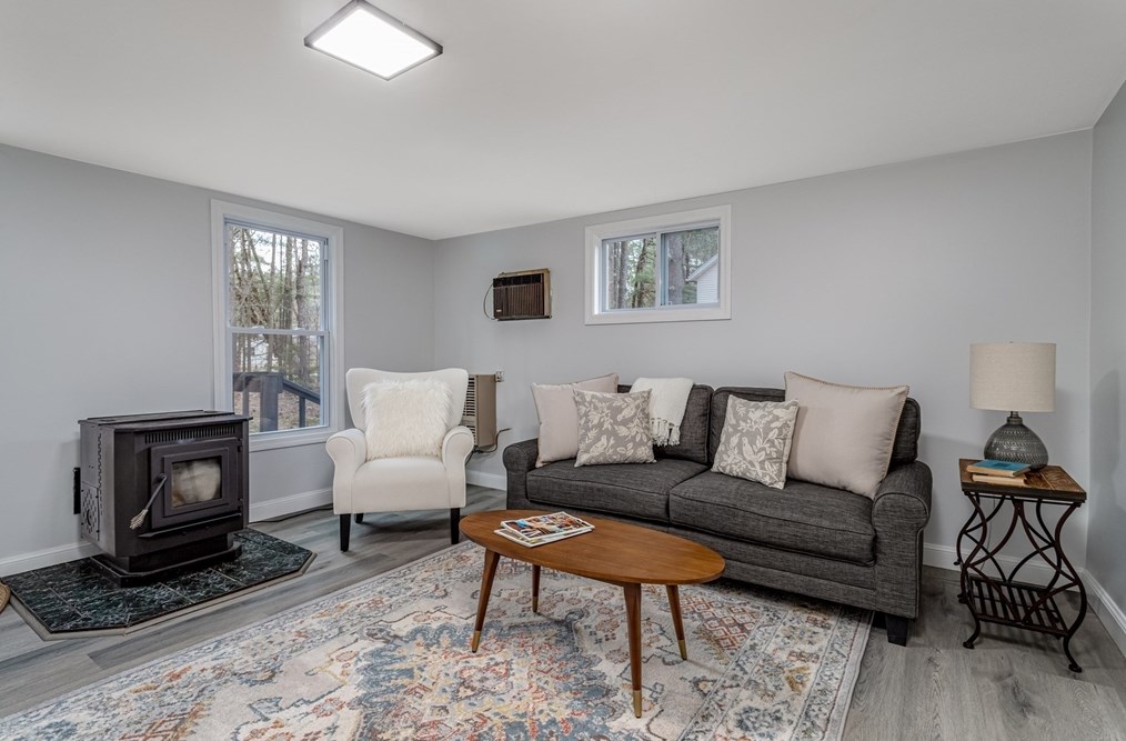 568 Harvard Ave, Royalston MA  01331-3010 exterior