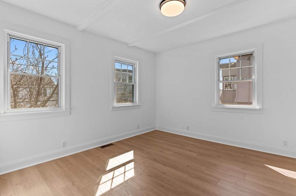 140 Irving St, Everett MA 02149-4825 exterior