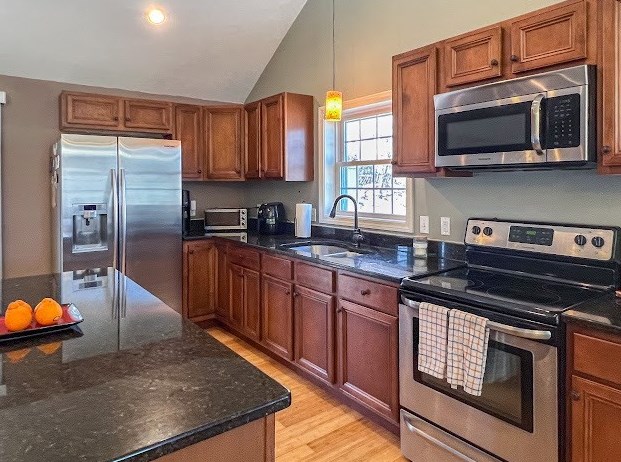 67 Garrison Ave, Worcester MA 01606-1615 exterior