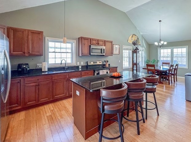 67 Garrison Ave, Worcester MA 01606-1615 exterior