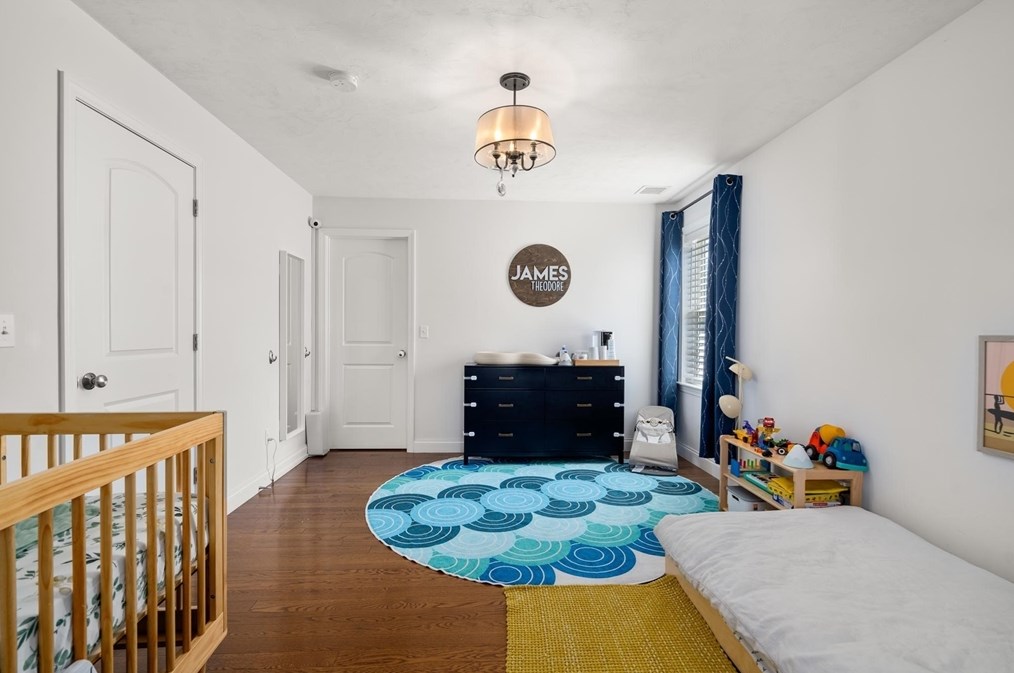 17 Plymouth St, Canton MA  02021-2927 exterior