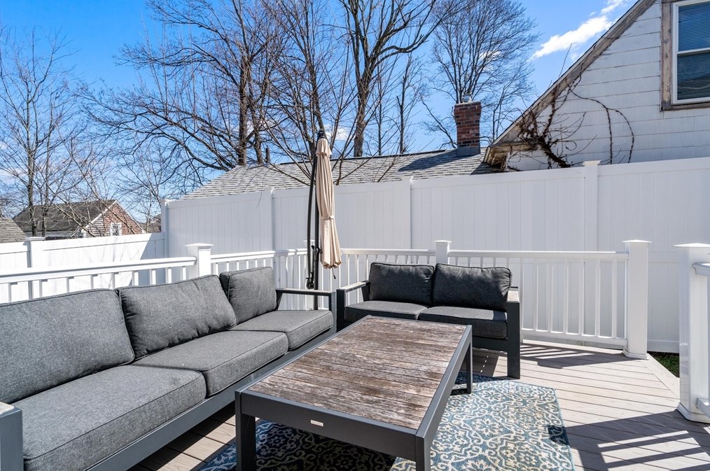 17 Plymouth St, Canton MA  02021-2927 exterior