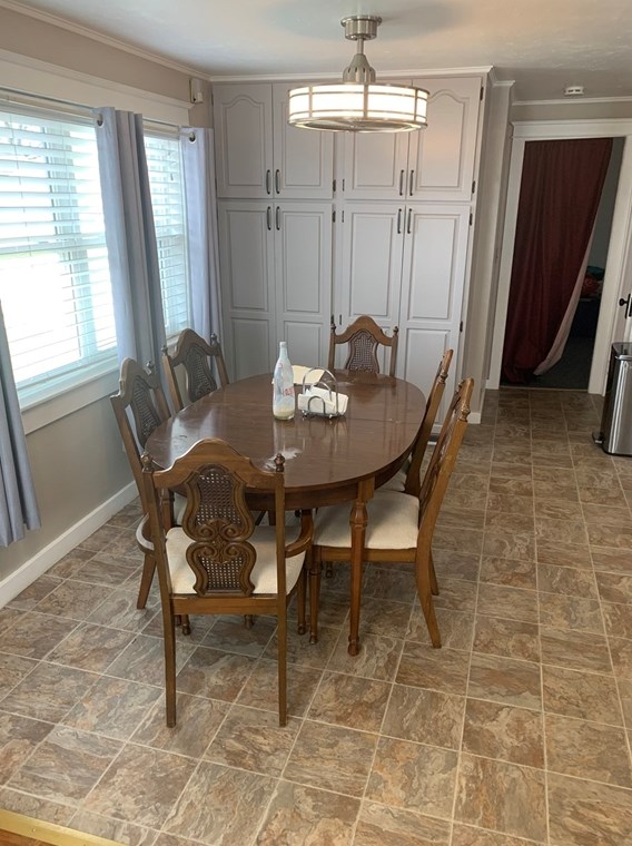 182 Delmont Ave, Worcester MA  01604-3206 exterior