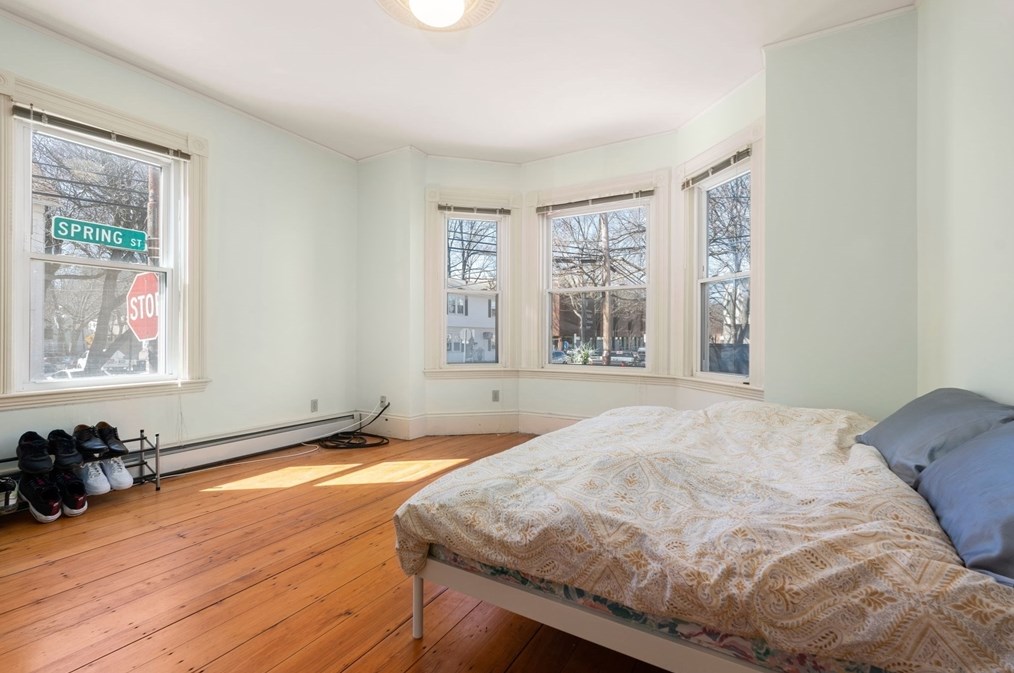 64 6th St, Cambridge MA  02141-1548 exterior