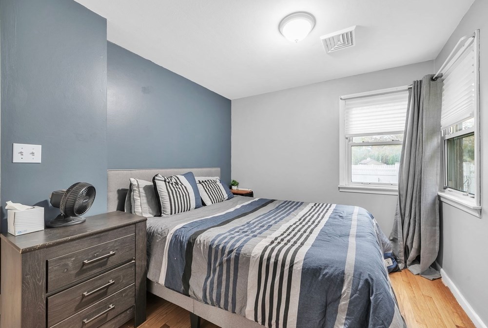 7 Lanebrook Cir, Granby MA  01033-9735 exterior