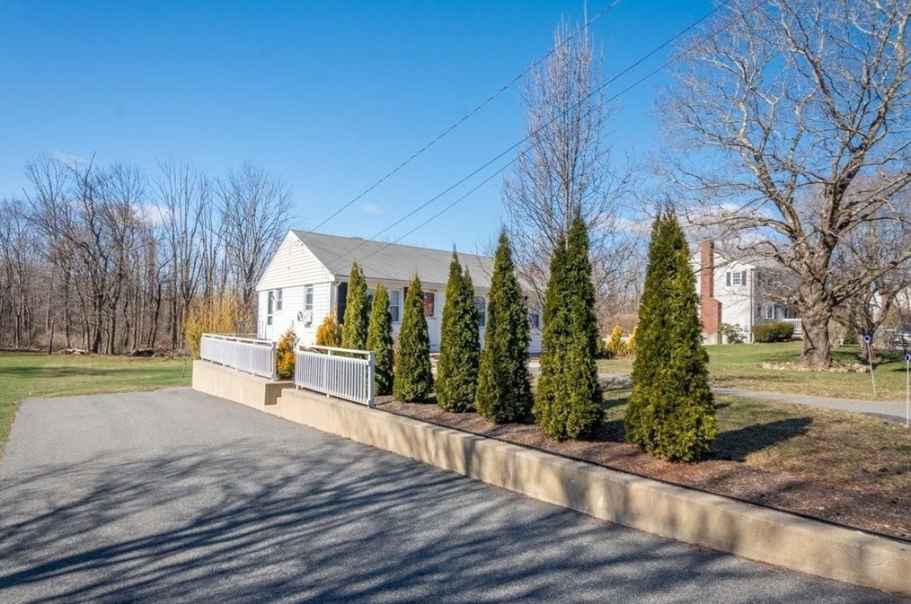 246 Purchase St, Milford MA  01757-3801 exterior