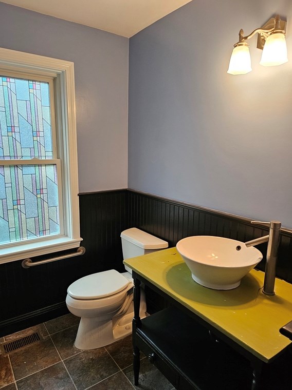 36 School St, Plymouth MA 02345-1817 exterior