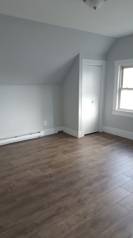 1 Dracut St, Lowell MA  01854-2414 exterior