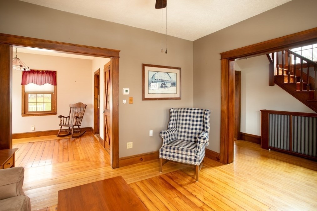 564 Almond St, Fall River MA 02724-1504 exterior