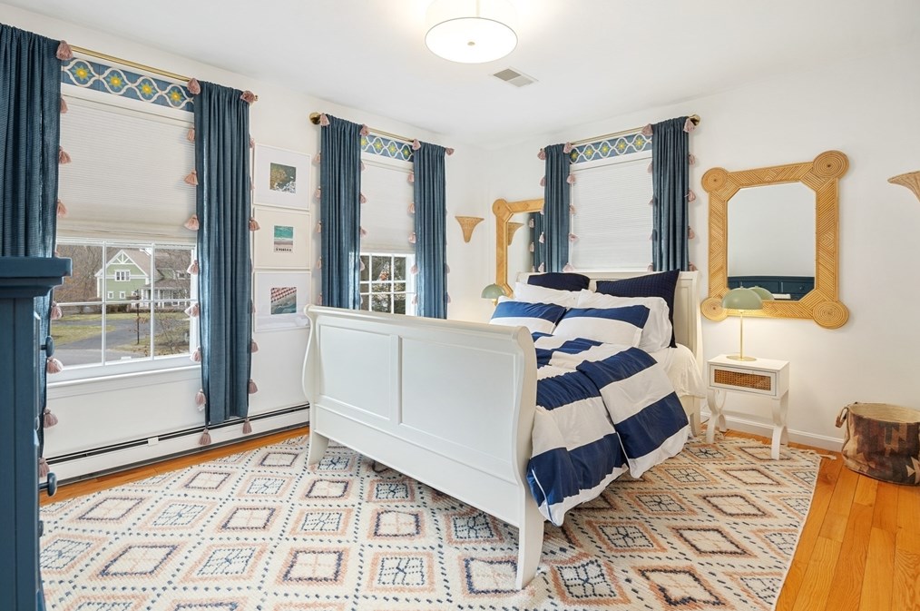 2 Franklin Rodgers Rd, Hingham MA 02043-2664 exterior