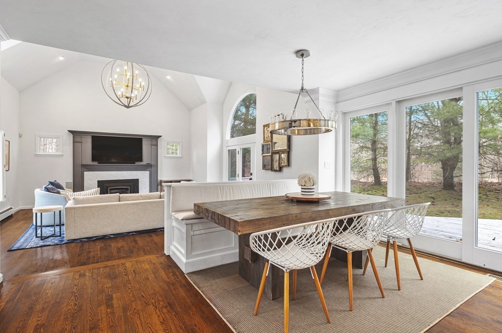 2 Franklin Rodgers Rd, Hingham MA 02043-2664 exterior