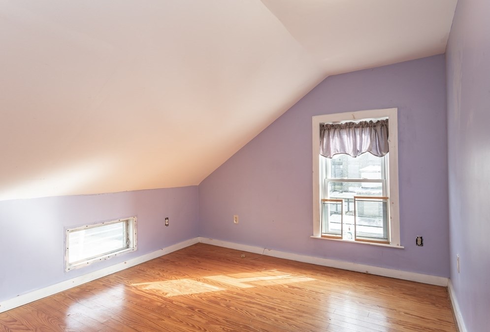 88 Howe St, Fall River MA 02724-2306 exterior