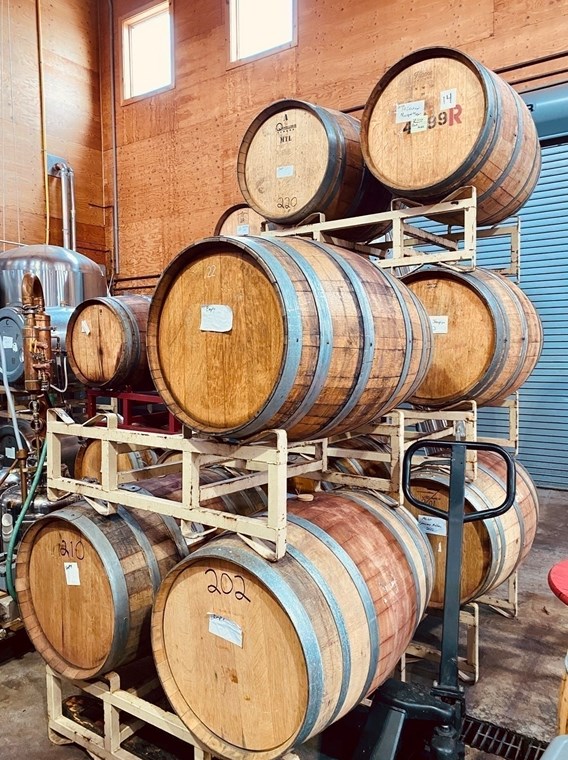 337 Old Fall Riv Rd, Dartmouth MA 02747-1248 exterior