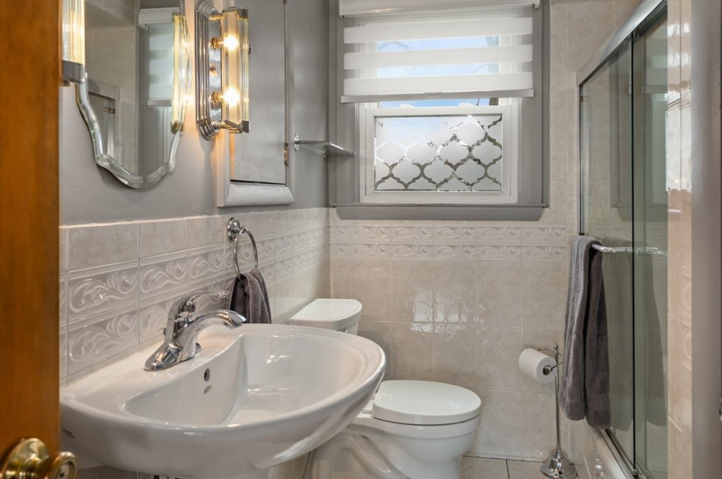 478 Central St, Saugus MA  01906-3745 exterior