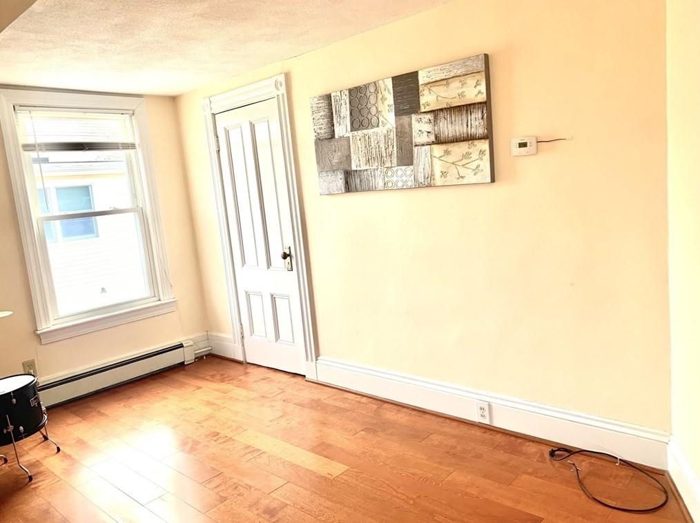 36 Thayer Rd, Belmont MA 02478-5049 exterior