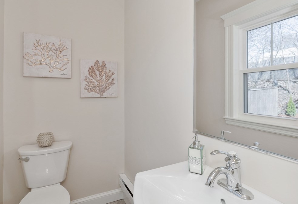 23 Doncaster St, Boston MA  02131-4609 exterior