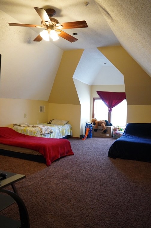 59 Whitney Ave, Lowell MA 01850-1322 exterior