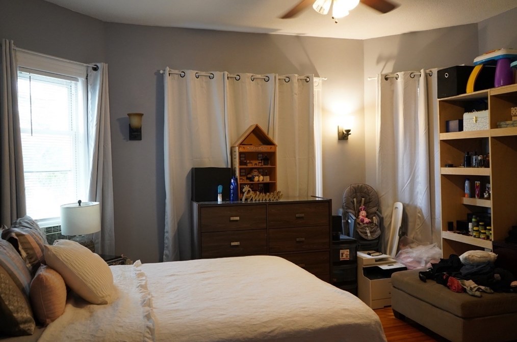 59 Whitney Ave, Lowell MA 01850-1322 exterior