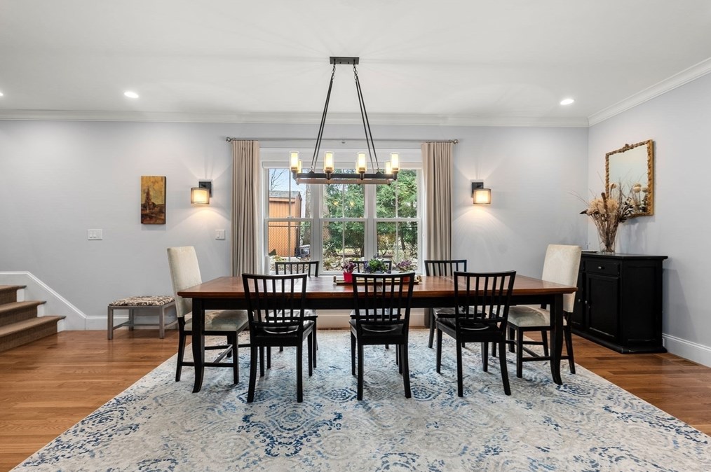 20 Mnr Ave, Wellesley MA 02482-1024 exterior