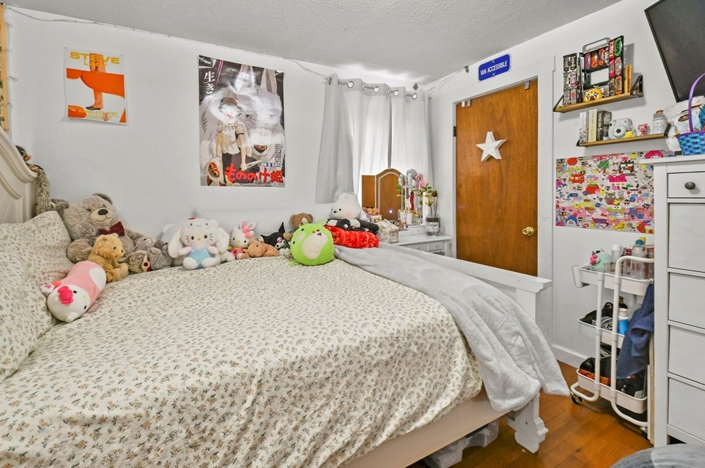 139 Pitman, Fall River MA 02723-2841 exterior