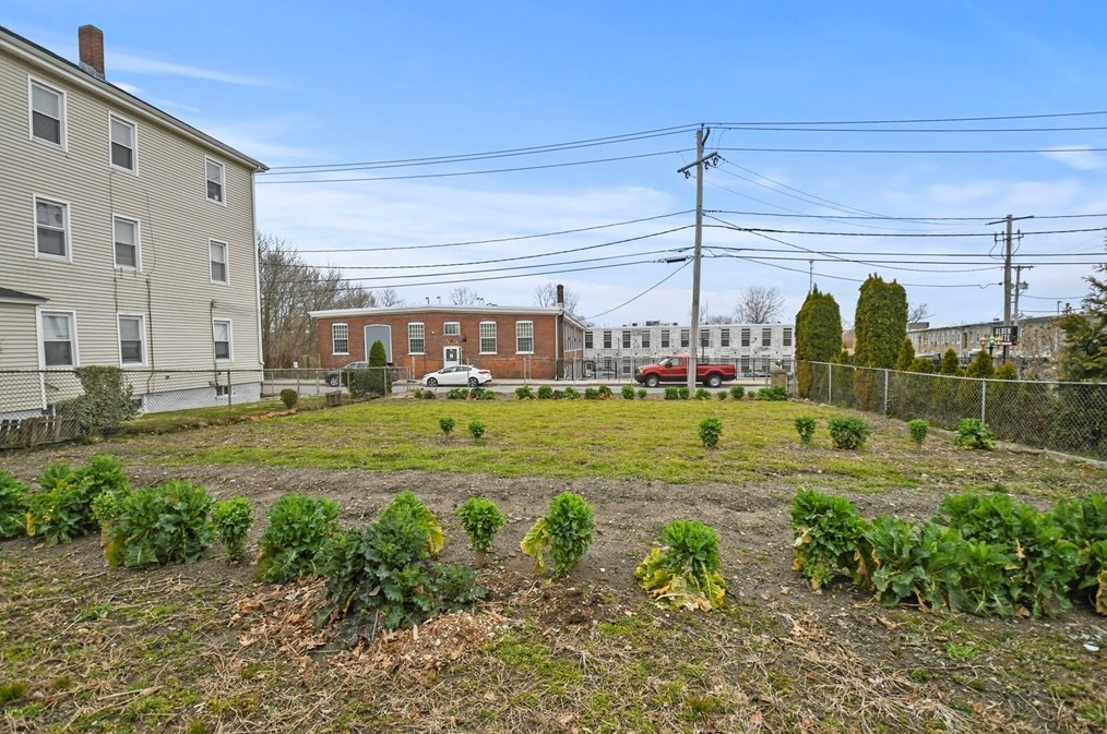 139 Pitman, Fall River MA 02723-2841 exterior