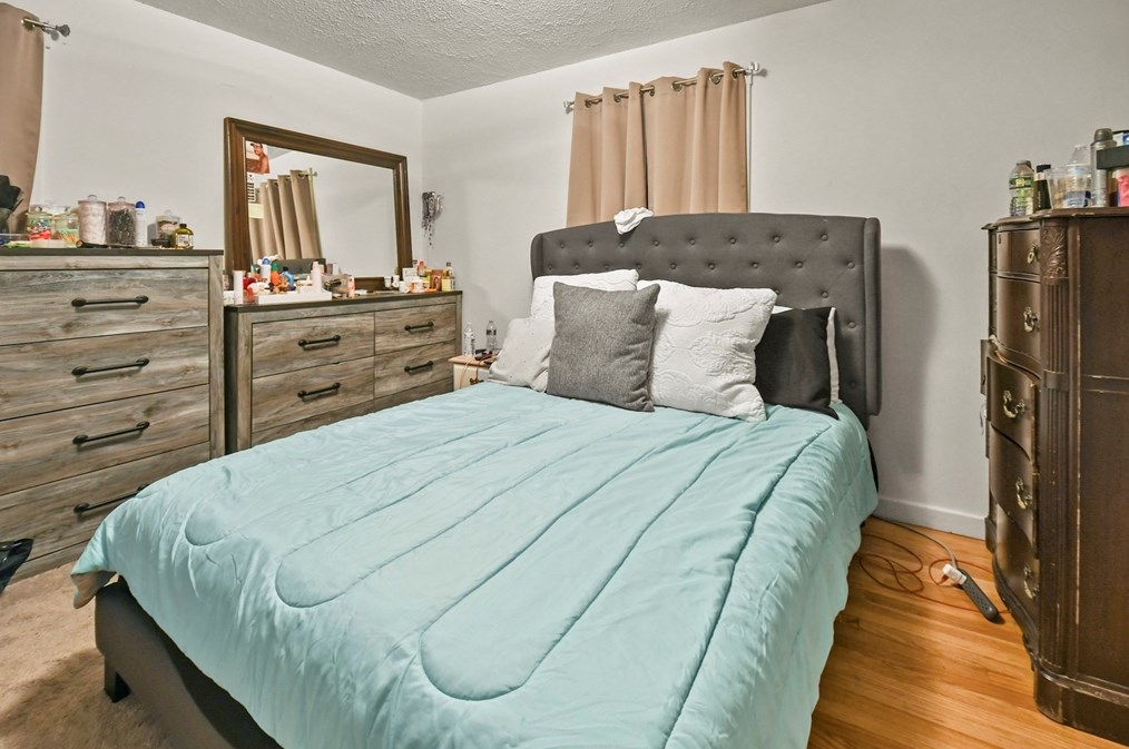 139 Pitman, Fall River MA 02723-2841 exterior