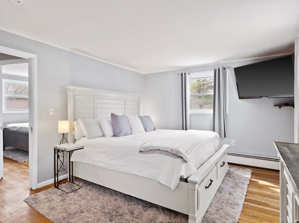 865 Shawsheen St, Tewksbury MA  01876-2342 exterior