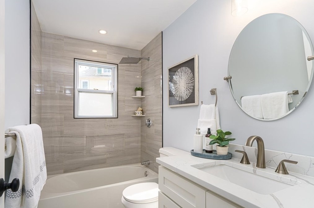 234 Riverside Dr, Dedham MA  02026-6931 exterior