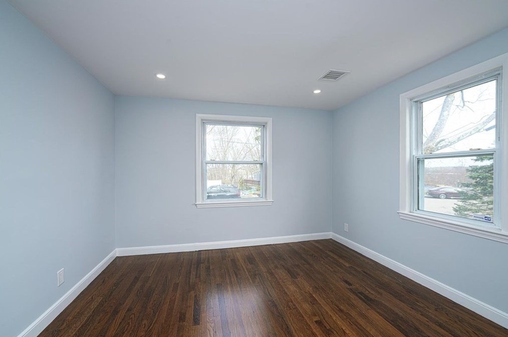 234 Riverside Dr, Dedham MA  02026-6931 exterior