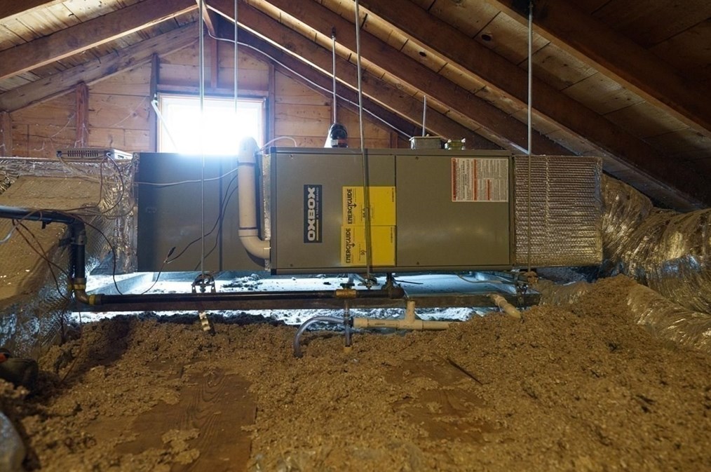 234 Riverside Dr, Dedham MA  02026-6931 exterior