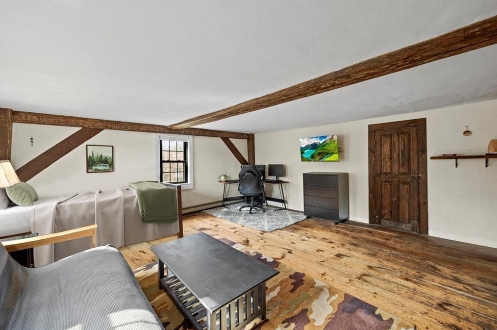 355 Pleasant St, Raynham MA  02767-1673 exterior