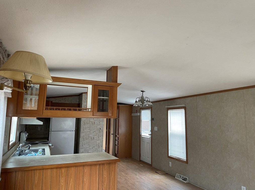 751 Washington St, Auburn MA  01501-2741 exterior