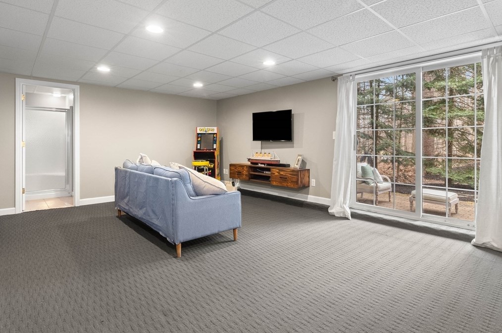 7 Corinthian Way, Haverhill MA  01833-2528 exterior