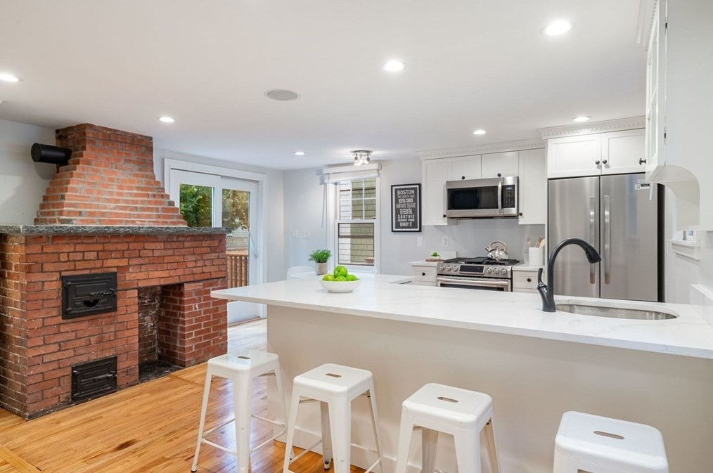 1 Pine St, Cambridge MA  02139-3513 exterior