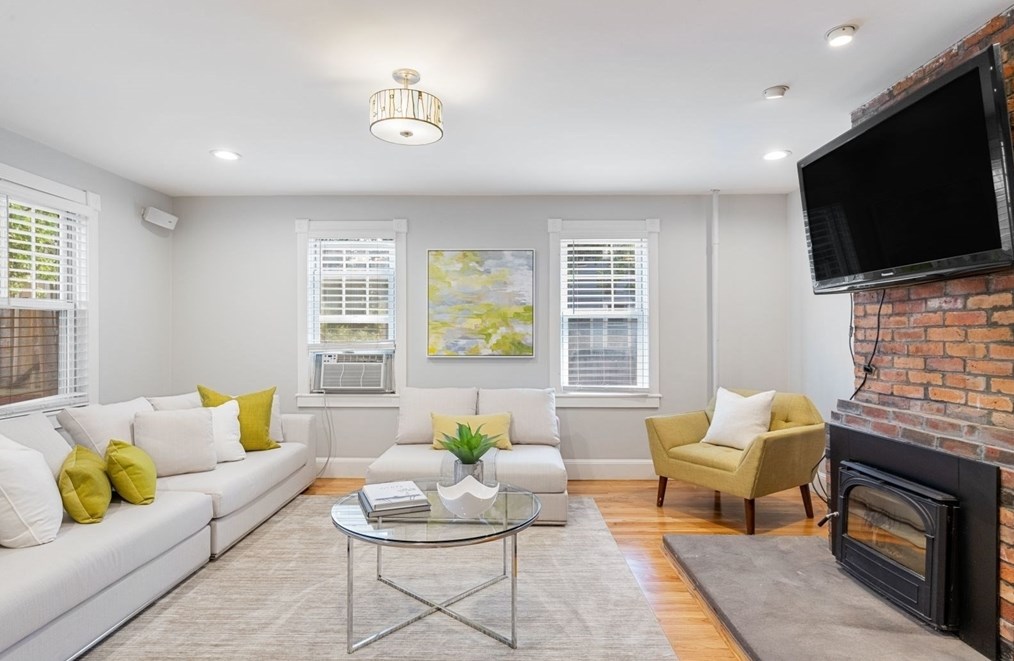 1 Pine St, Cambridge MA  02139-3513 exterior