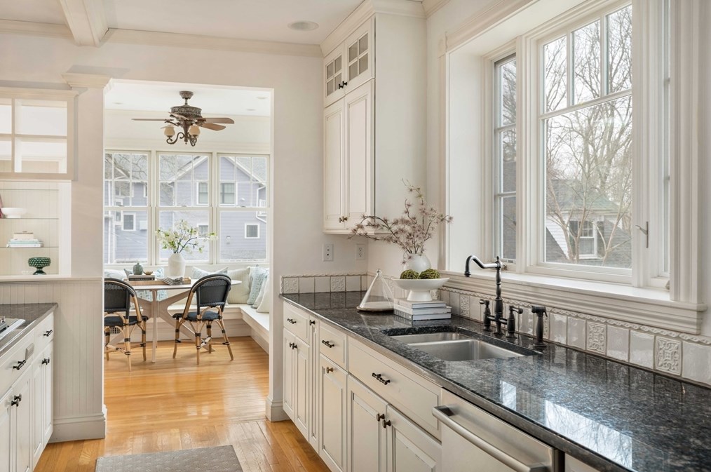 47 Hancock Ave, Newton MA 02459-1746 exterior