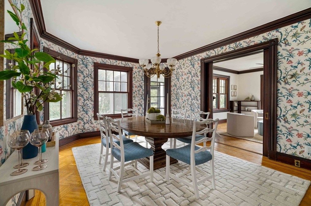 47 Hancock Ave, Newton MA 02459-1746 exterior