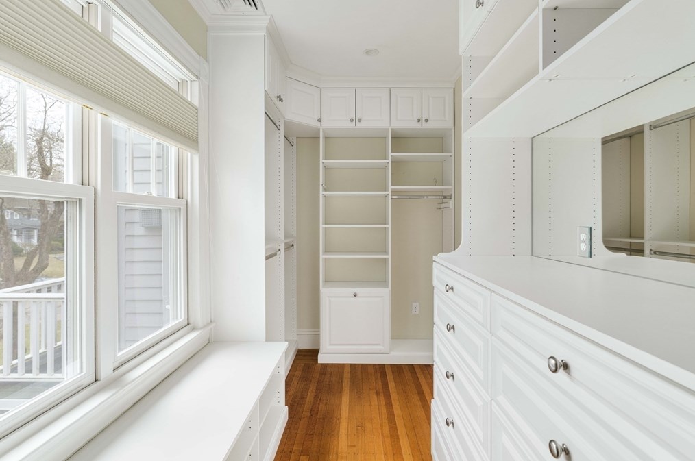 47 Hancock Ave, Newton MA 02459-1746 exterior