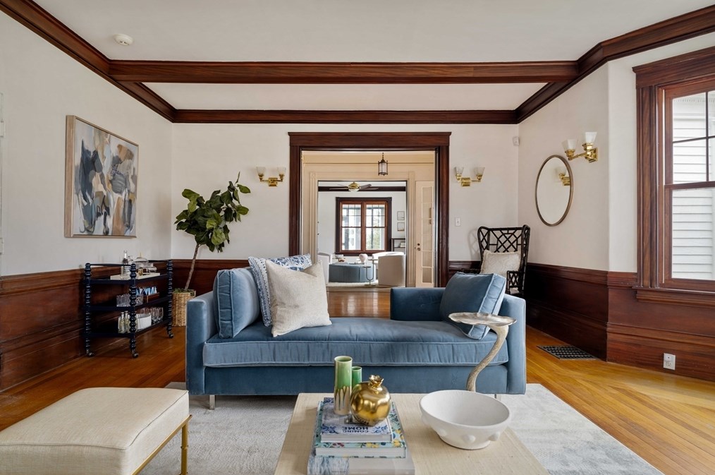 47 Hancock Ave, Newton MA 02459-1746 exterior