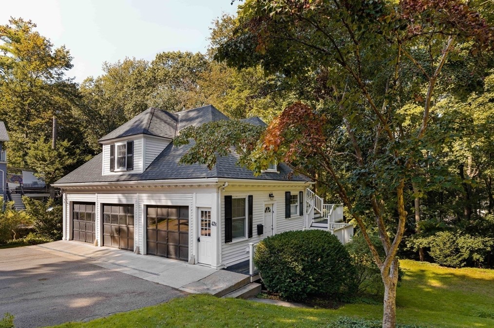 47 Hancock Ave, Newton MA 02459-1746 exterior