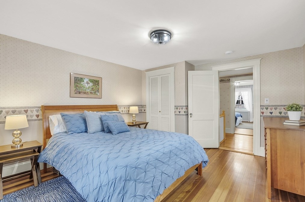 9 Carlisle St, Andover MA 01810-1423 exterior