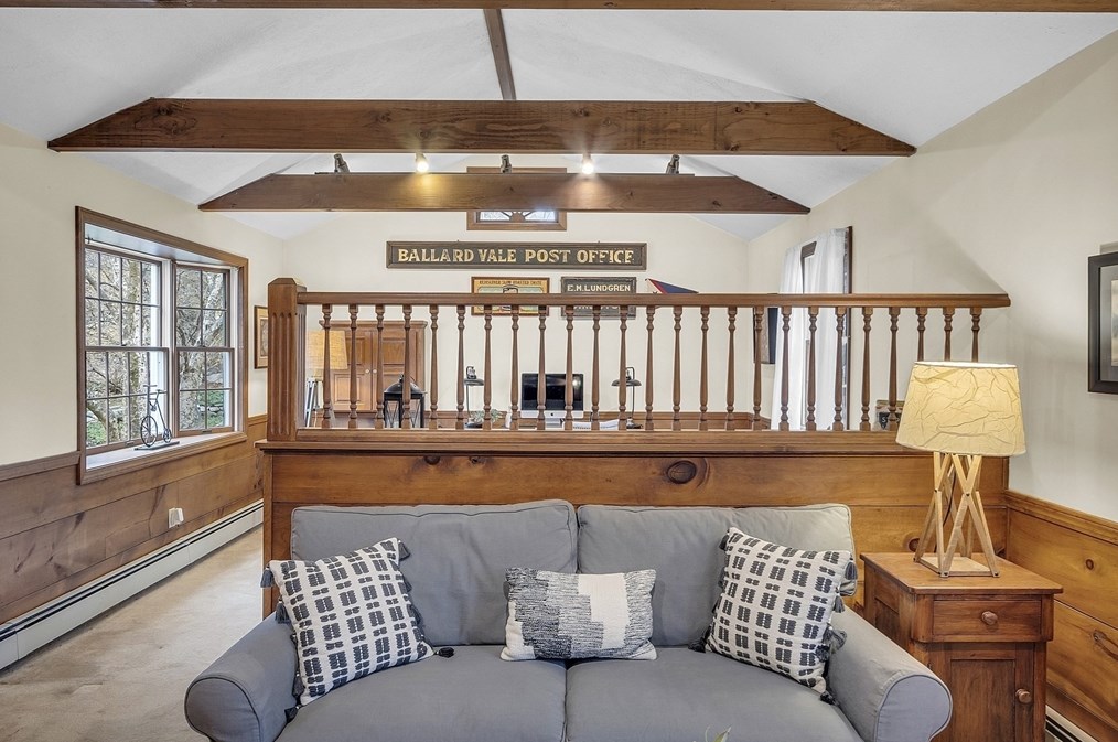 9 Carlisle St, Andover MA 01810-1423 exterior