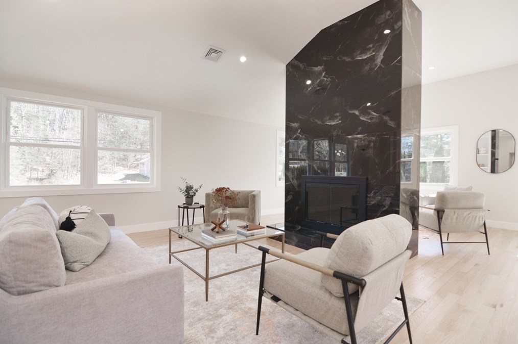 1 Duane Dr, North Reading MA 01864-1505 exterior