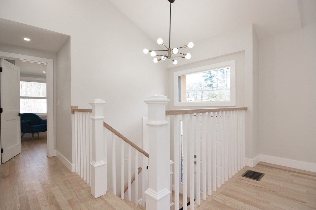 1 Duane Dr, North Reading MA 01864-1505 exterior