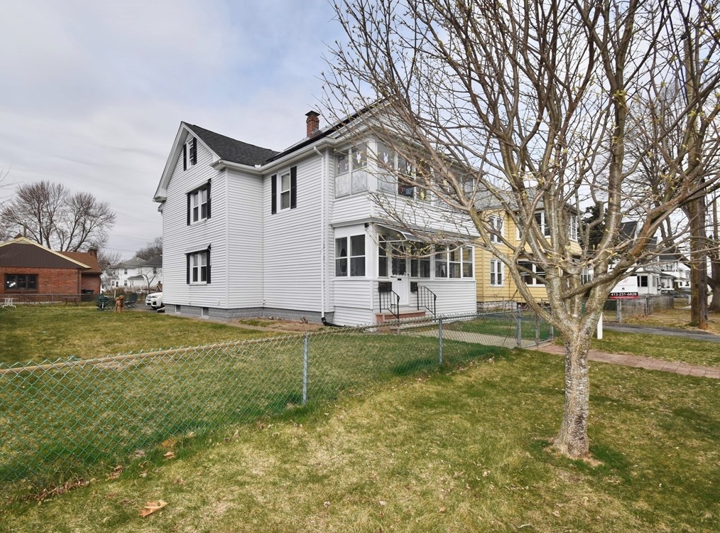 78 Enfield St, Springfield MA  01151-2329 exterior