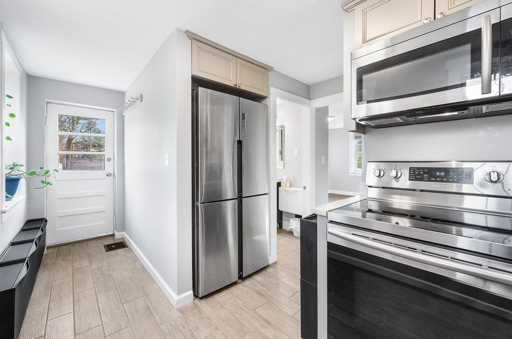 125 Forest St, Weymouth MA  02190-1005 exterior