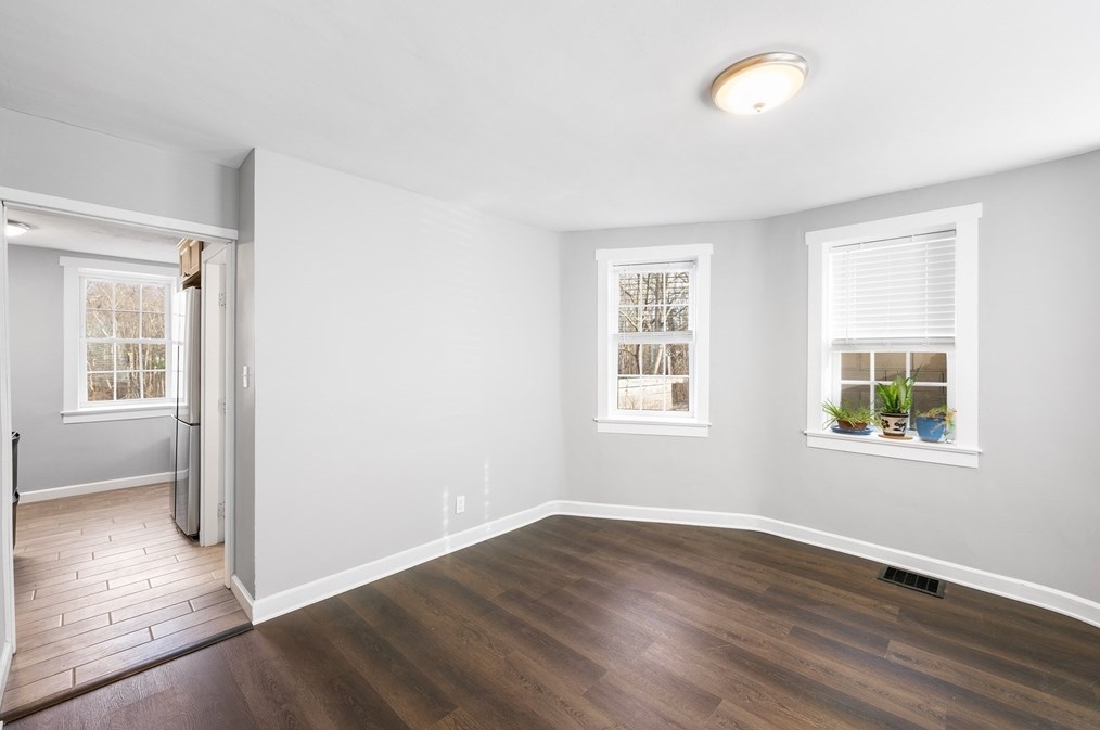 125 Forest St, Weymouth MA  02190-1005 exterior